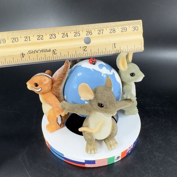 Charming Tails Fitz and Floyd Friends Around The World Resin Whimsical Figurine - Picture 6 of 16